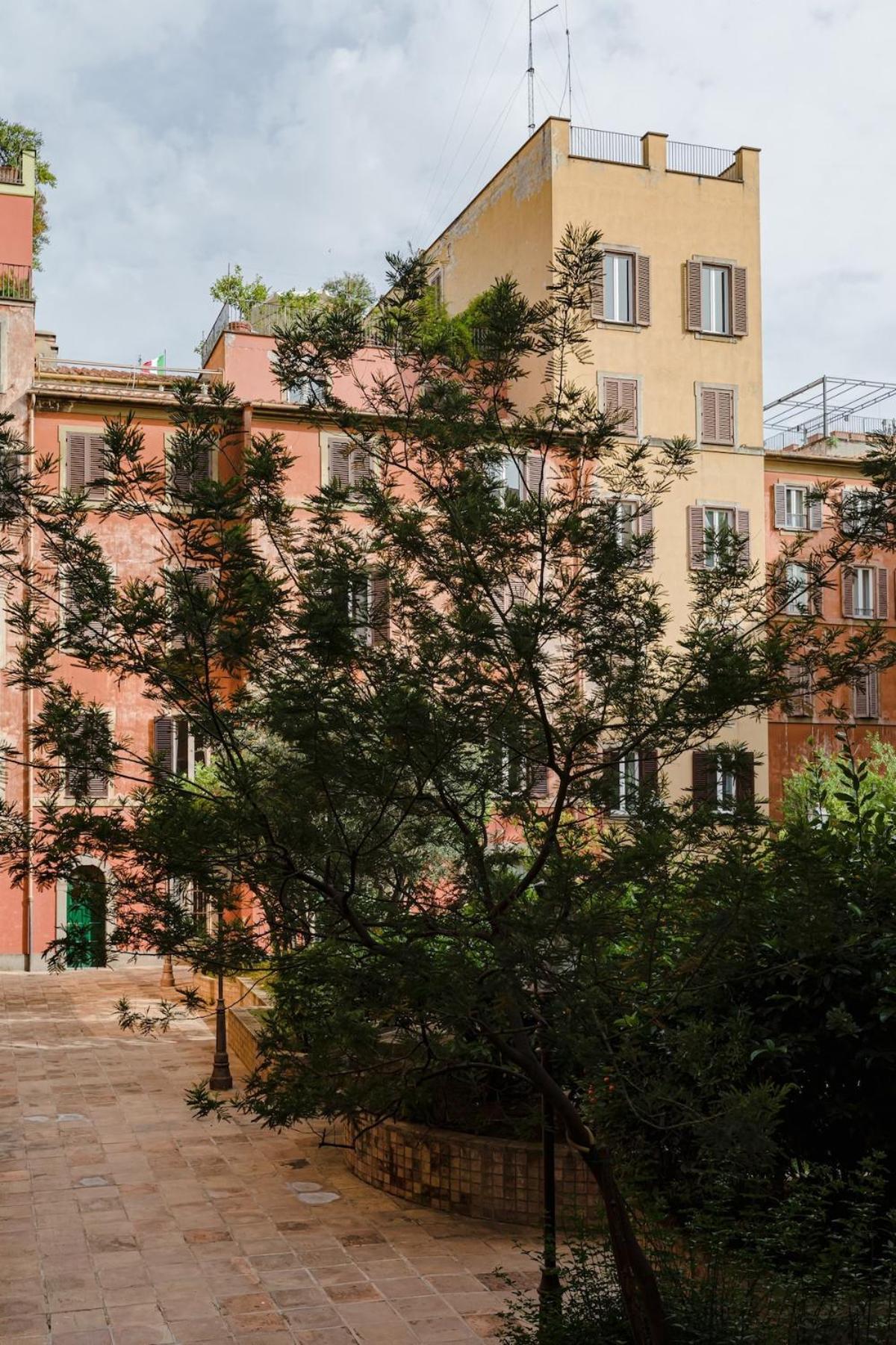 Restart Pantheon Apartment